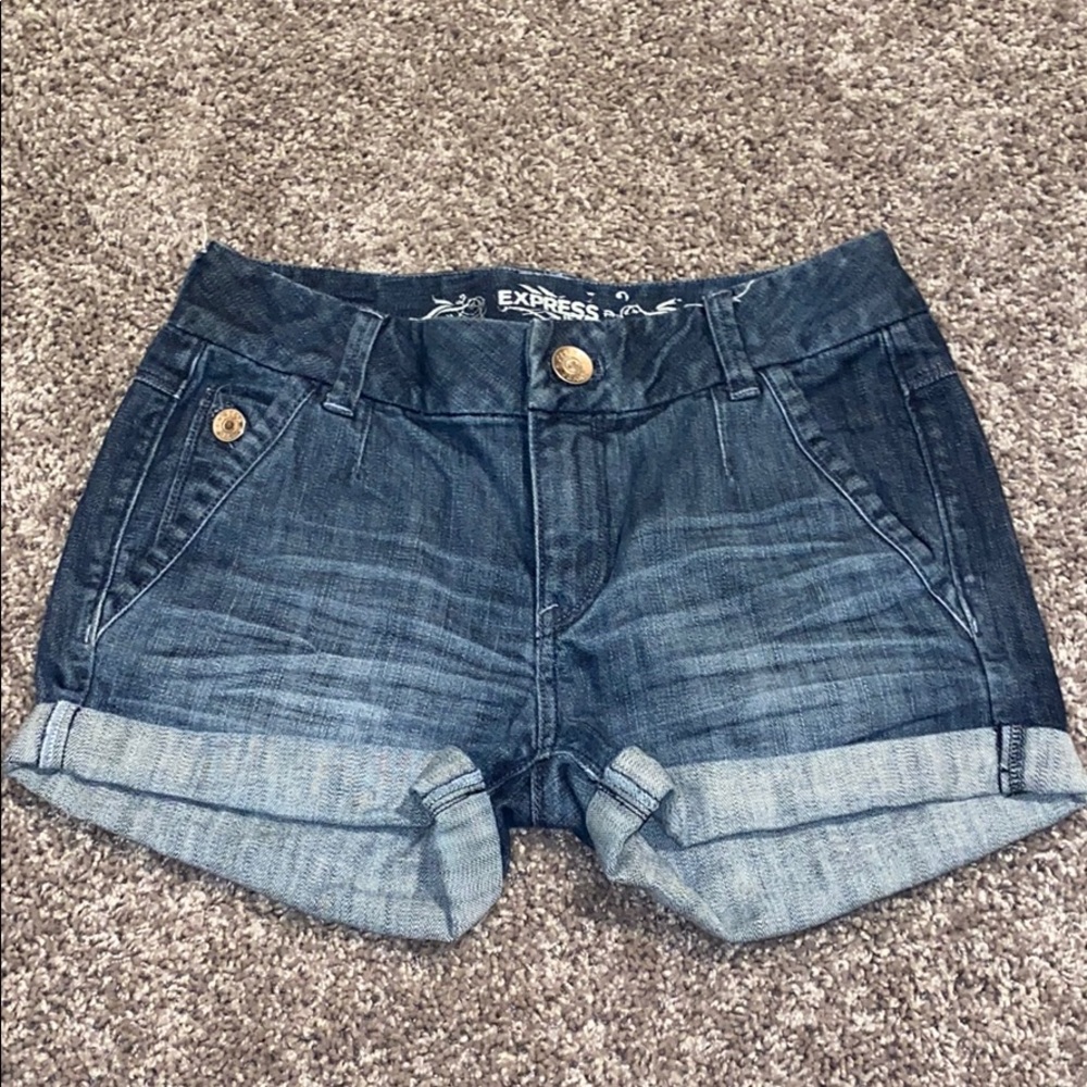 Express Shorts Size 00